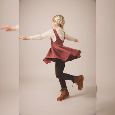 [D2] Soor Ploom Sage Pinafore - Cherry