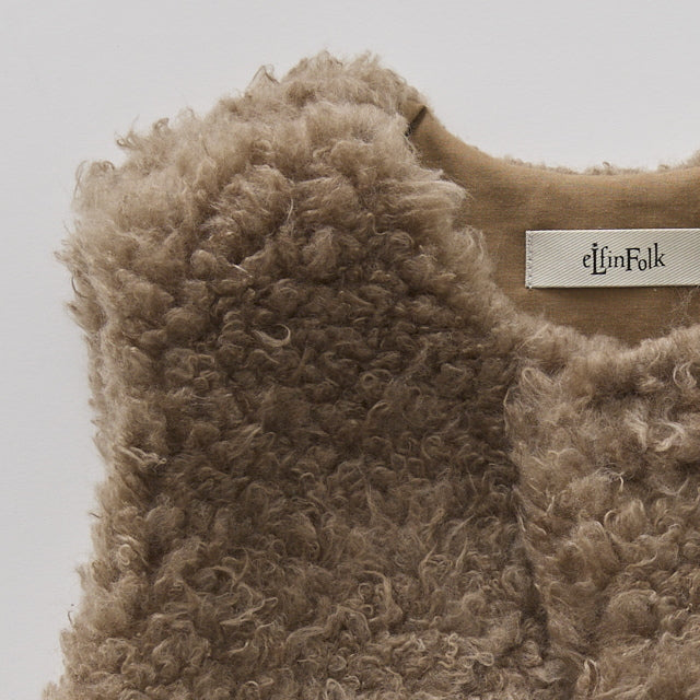 [Pre-order (Sep. Delivery)]eLfinFolk Curly Boa Vest brown