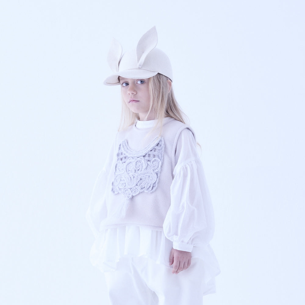 [Pre-order (Sep. Delivery)]eLfinFolk Cord Embroidery Sleeveless Tops black