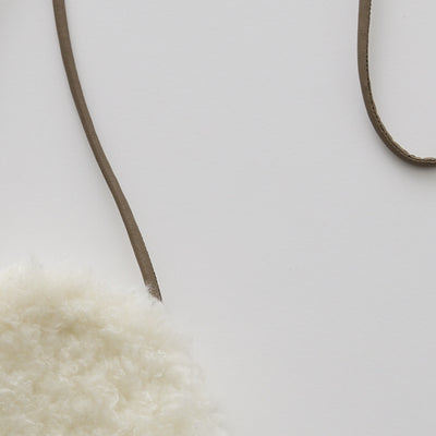 eLfinFolk Curly Boa pochette ivory