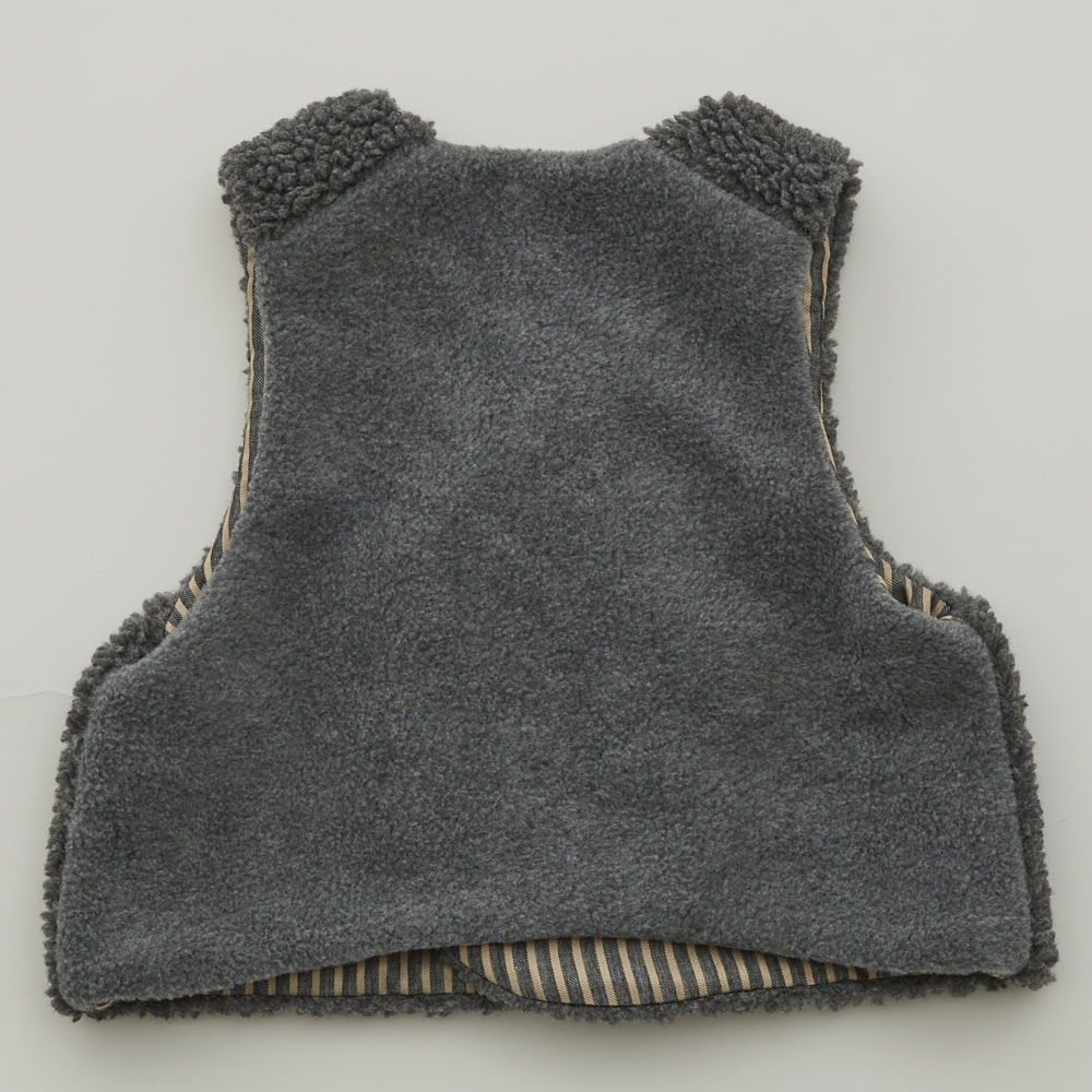 eLfinFolk Sheep boa baby vest -reversible- gray