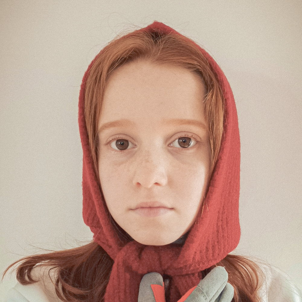 LMDI Knitted Hood Red