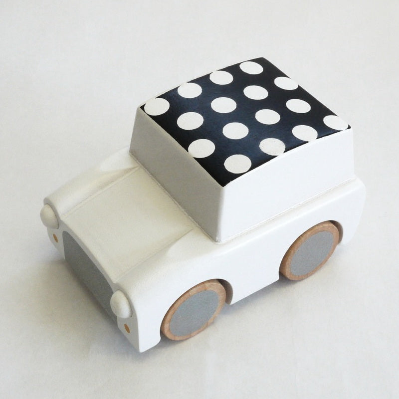 kiko+ Kuruma - pull-back toy car / Stripes and Dots